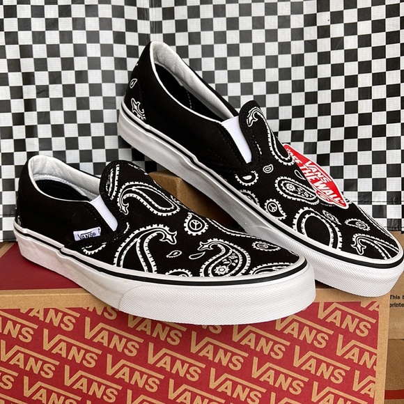 Vans WMNS Classic Slip On Peace Paisley Black/True White  sneakers - Picture 6 of 16